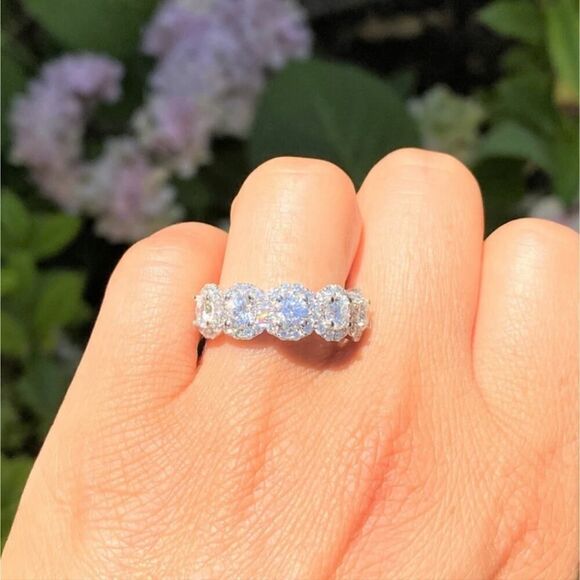 Round Zircon Engagement Ring Trendy White Crystal Stone Silvery Rings Size 8.5 - Picture 14 of 14